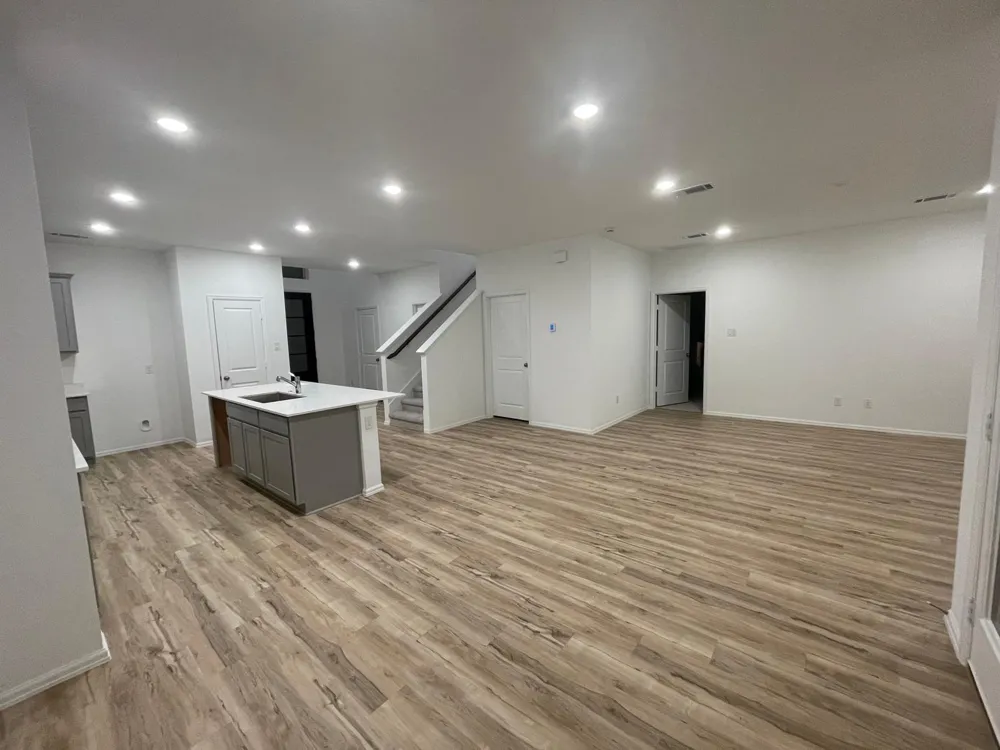 31511 Silverthorne Bush Drive Hockley, TX 77447