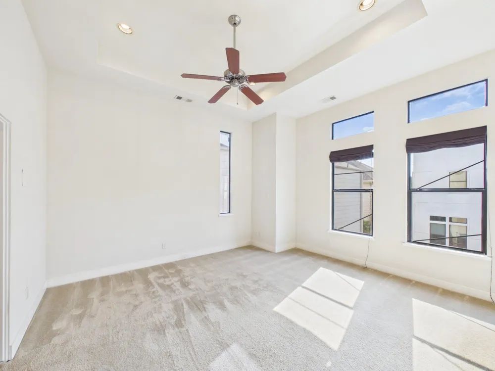 5425 Floyd Street Houston, TX 77007