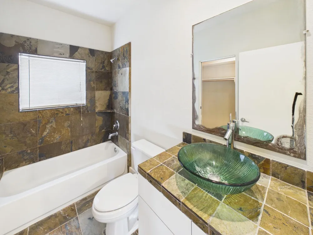 5425 Floyd Street Houston, TX 77007