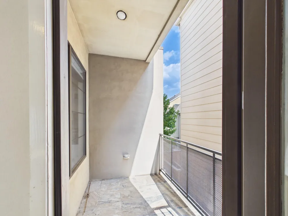 5425 Floyd Street Houston, TX 77007