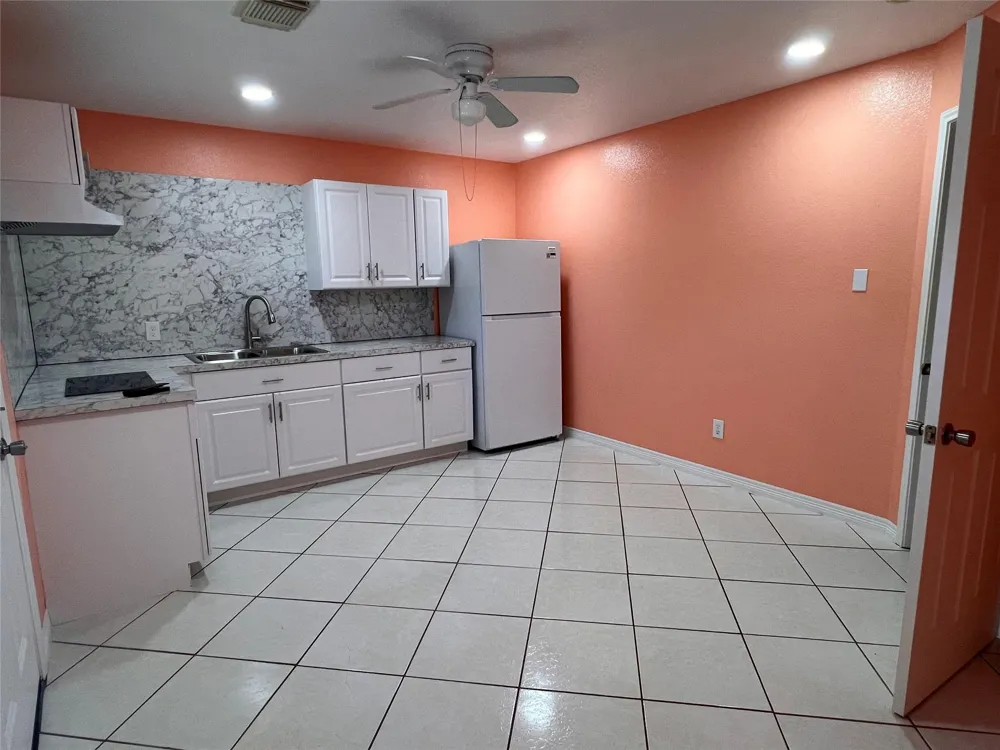 10519 Silver Oak Lane #A Houston, TX 77038