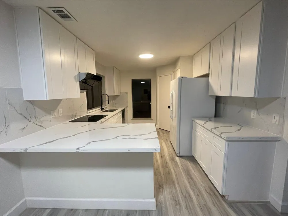 3014 Edgewood Drive Sugar Land, TX 77479