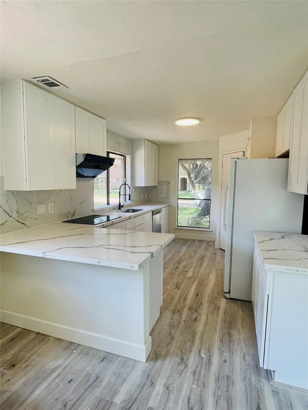 3014 Edgewood Drive Sugar Land, TX 77479