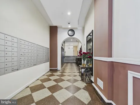 241 S 49TH #321