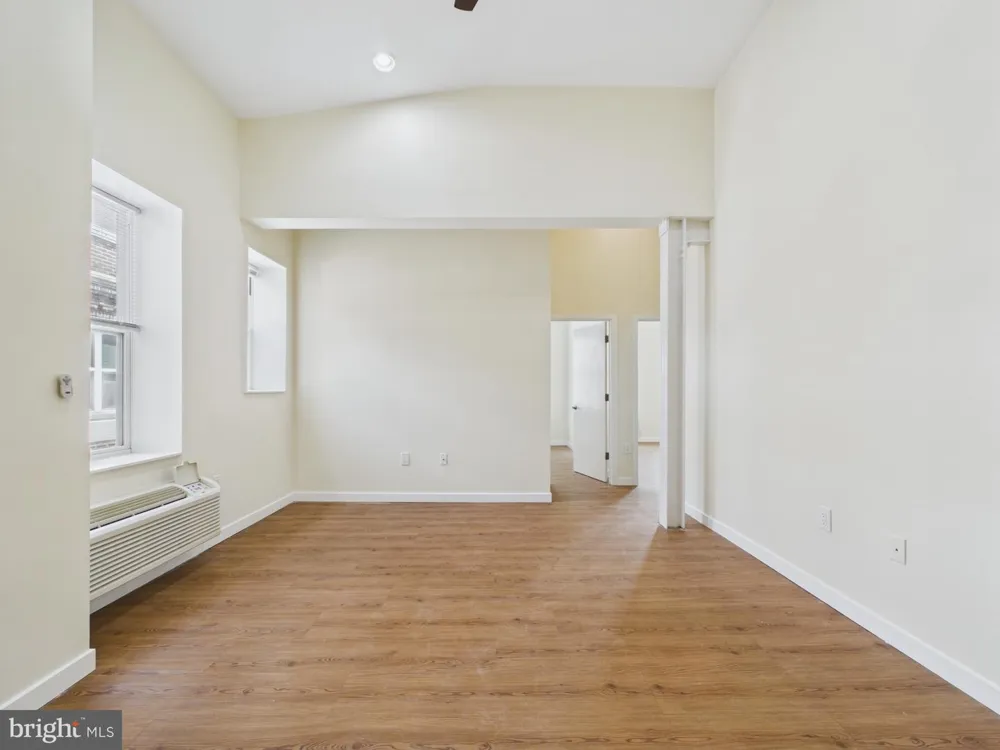 241 S 49TH #321 Philadelphia, PA 19139