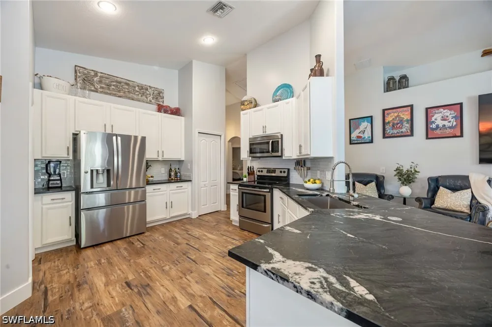 Glen Eagle Circle Naples, FL 34104