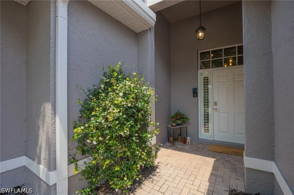 Glen Eagle Circle Naples, FL 34104