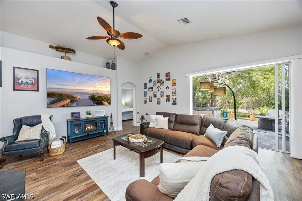 Glen Eagle Circle Naples, FL 34104