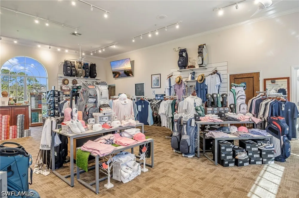 Glen Eagle Circle Naples, FL 34104