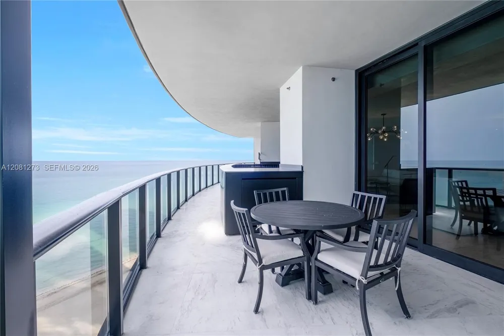 18555 Collins Ave #1505 Sunny Isles Beach, FL 33160