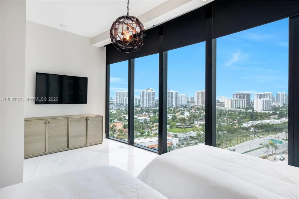 18555 Collins Ave #1505 Sunny Isles Beach, FL 33160