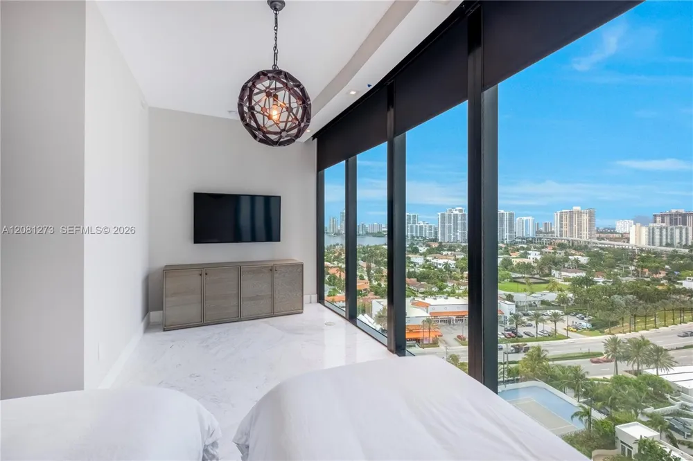 18555 Collins Ave #1505 Sunny Isles Beach, FL 33160