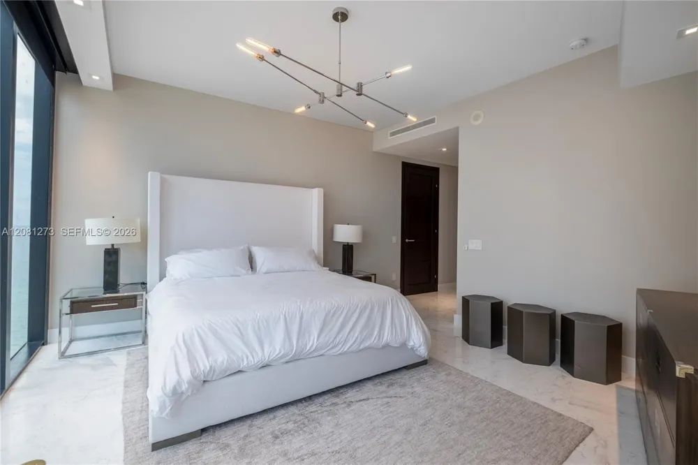 18555 Collins Ave #1505 Sunny Isles Beach, FL 33160