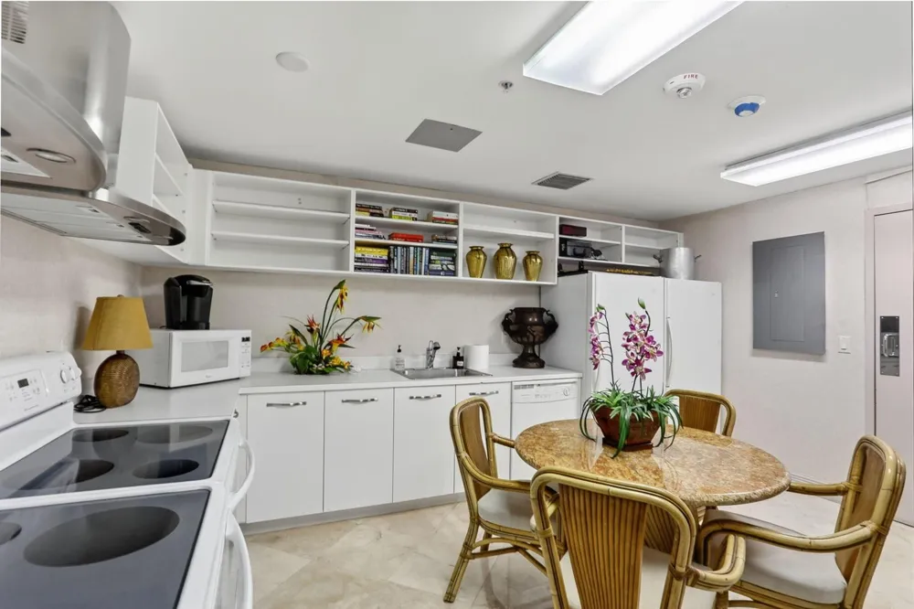 1430 S OCEAN BOULEVARD #10-A Lauderdale By The Sea, FL 33062