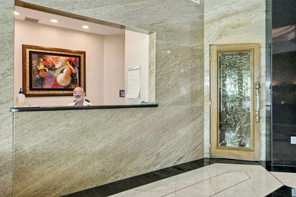 1430 S OCEAN BOULEVARD #10-A Lauderdale By The Sea, FL 33062