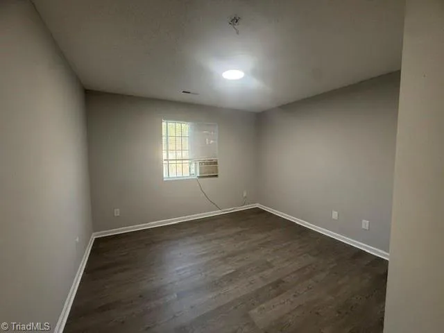 3803 Dartford Drive Greensboro, NC 27407
