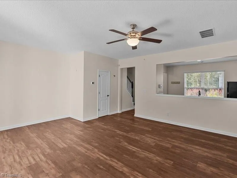 3967 Elizabeth Glen Way Jamestown, NC 27282