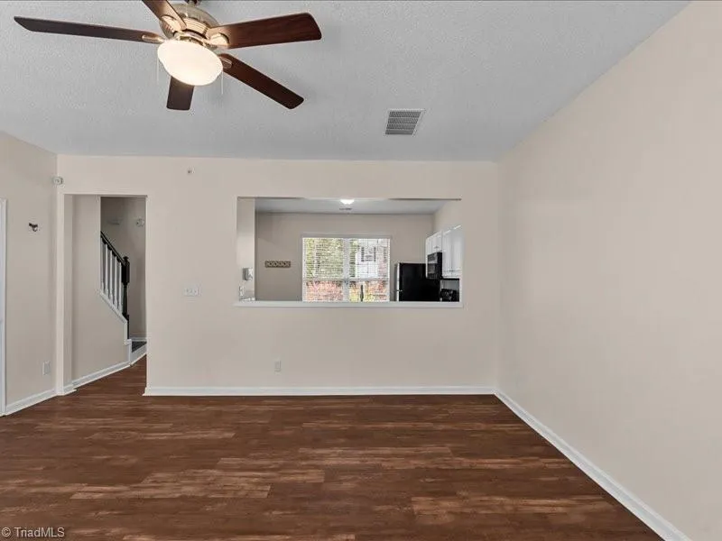 3967 Elizabeth Glen Way Jamestown, NC 27282
