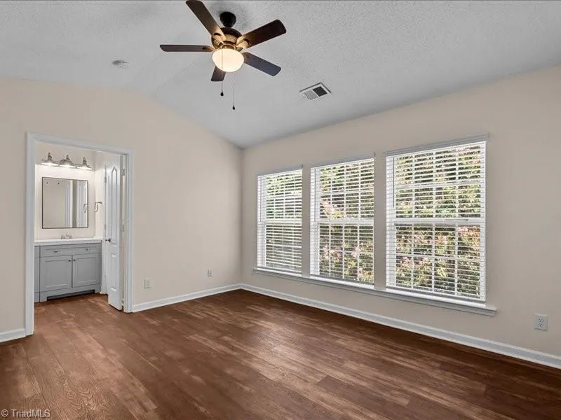 3967 Elizabeth Glen Way Jamestown, NC 27282