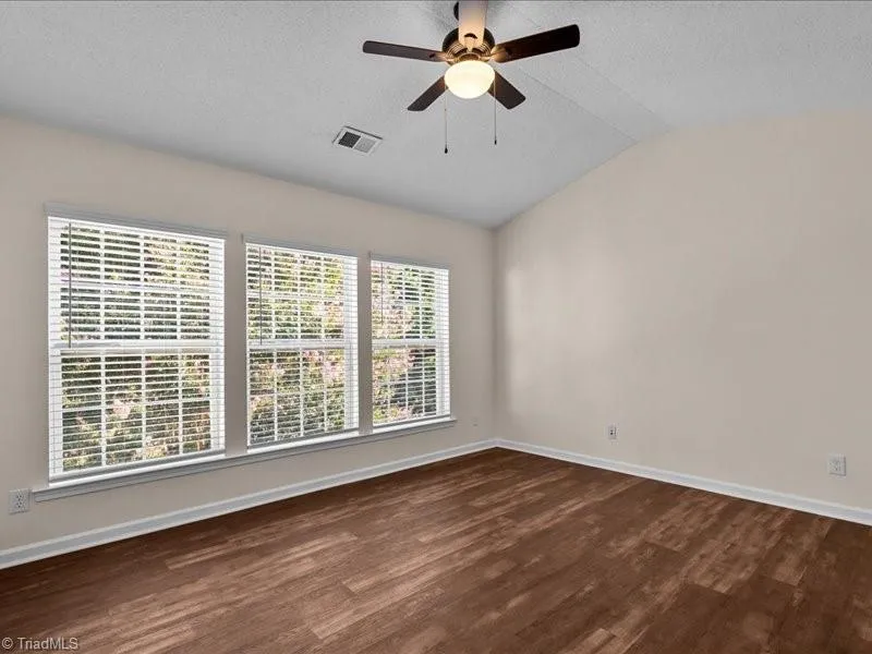 3967 Elizabeth Glen Way Jamestown, NC 27282