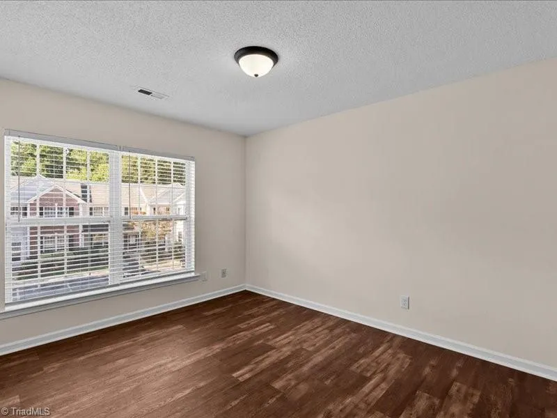 3967 Elizabeth Glen Way Jamestown, NC 27282