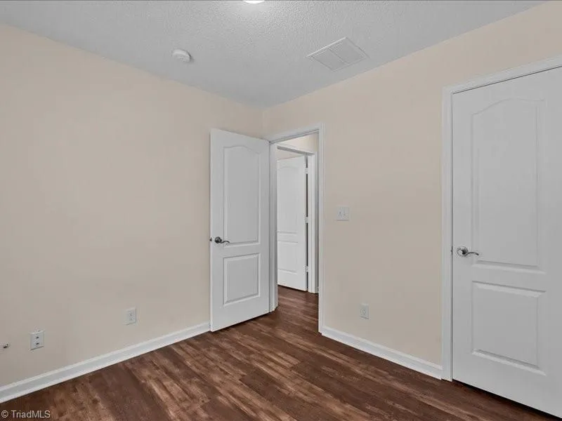 3967 Elizabeth Glen Way Jamestown, NC 27282