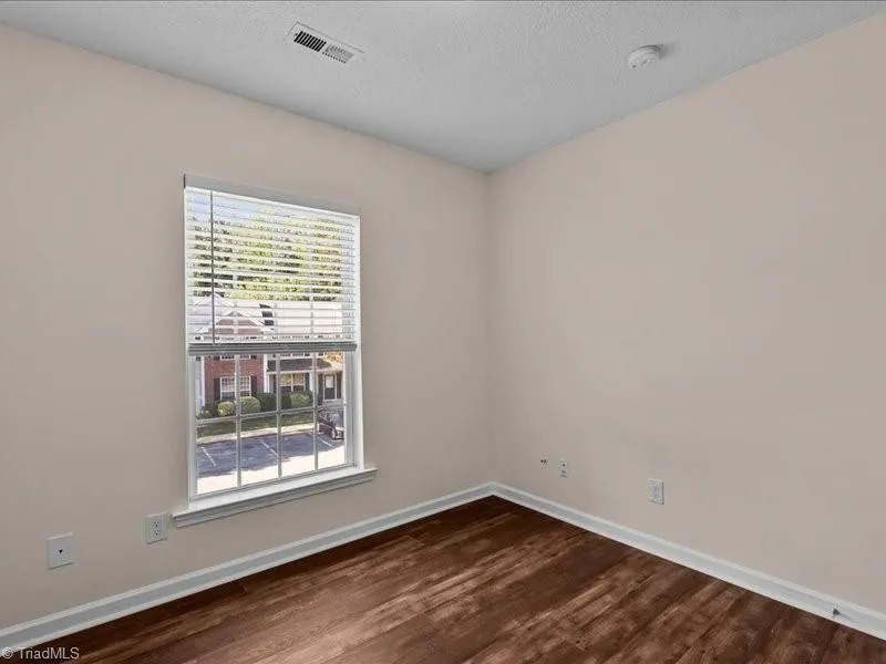 3967 Elizabeth Glen Way Jamestown, NC 27282