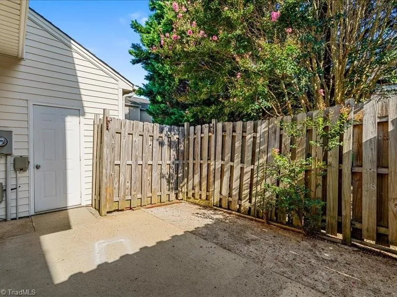 3967 Elizabeth Glen Way Jamestown, NC 27282