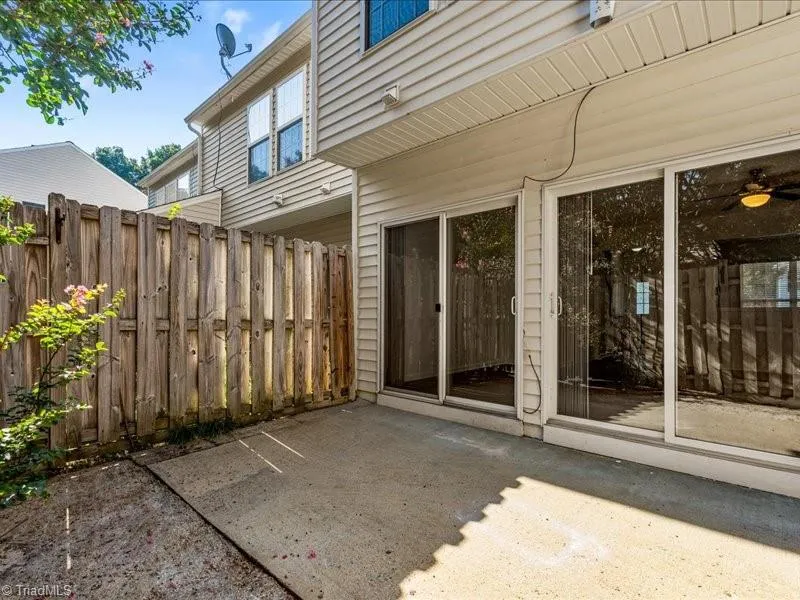 3967 Elizabeth Glen Way Jamestown, NC 27282