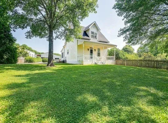 4038 Clovercroft Rd Franklin, TN 37067