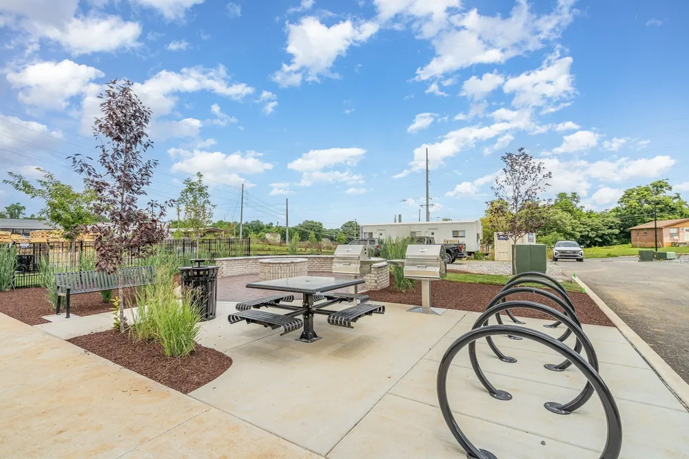820 42nd Ave Nashville, TN 37209