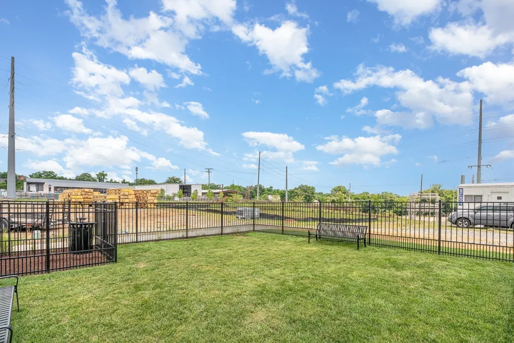 820 42nd Ave Nashville, TN 37209