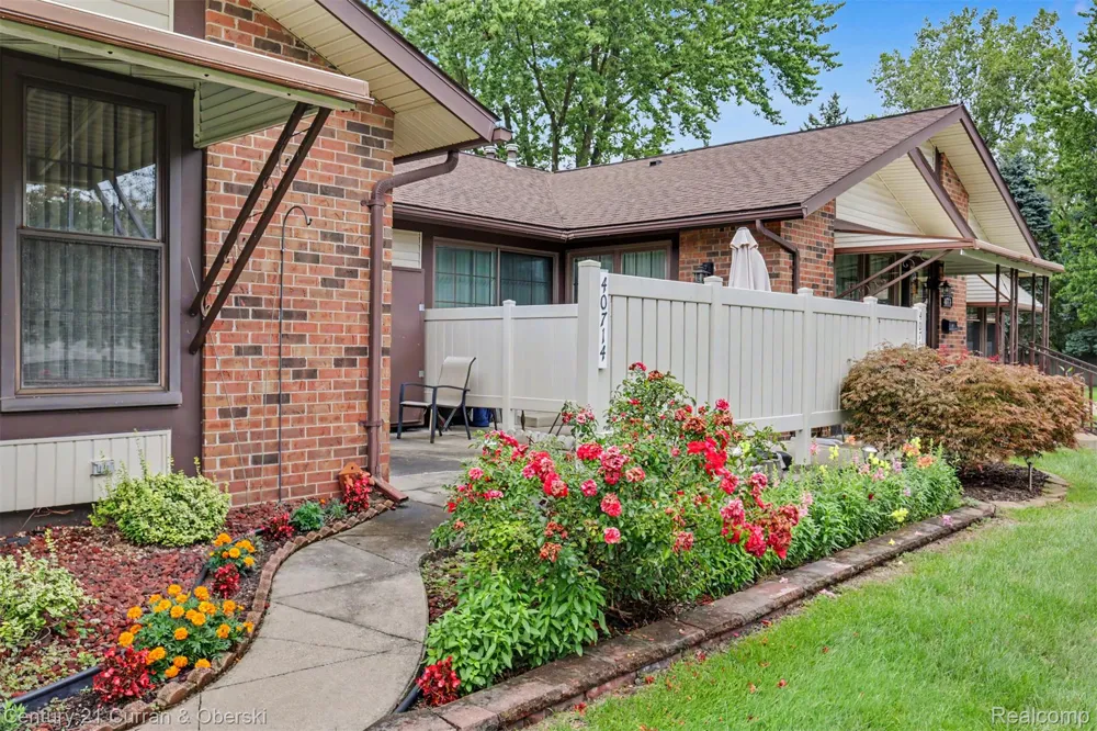 40714 Newport Drive #166 Plymouth Charter Township, MI 48170
