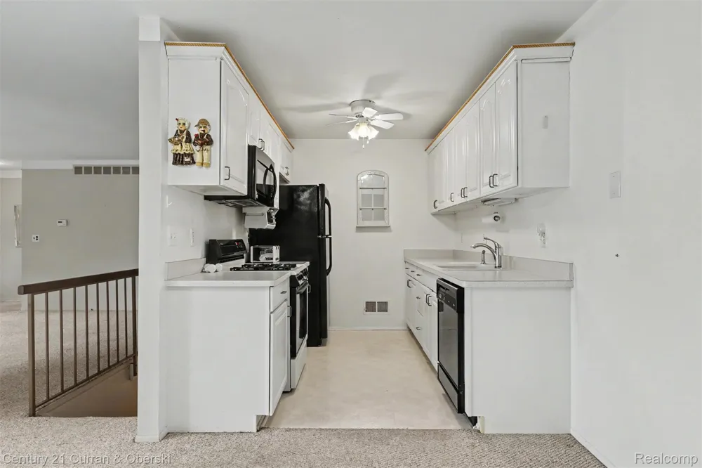 40714 Newport Drive #166 Plymouth Charter Township, MI 48170