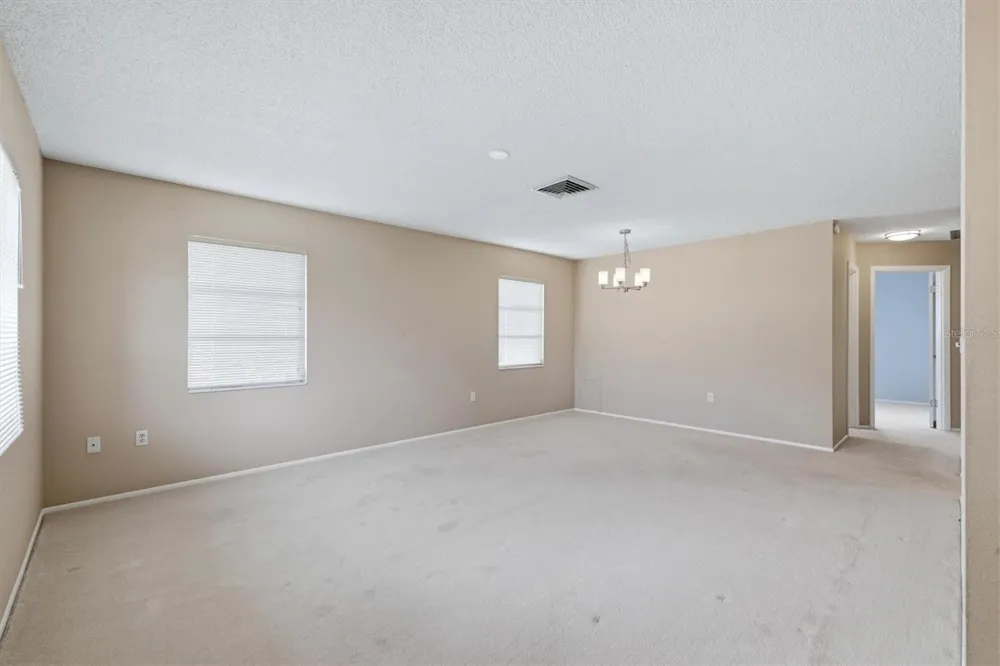 6039 CORAL WAY Bradenton, FL 34207