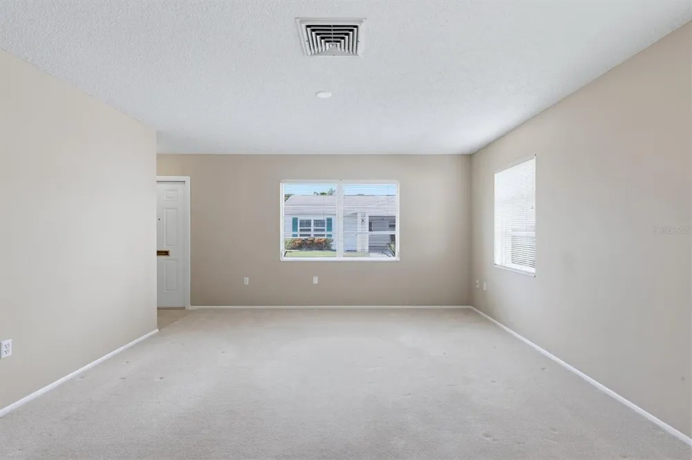 6039 CORAL WAY Bradenton, FL 34207