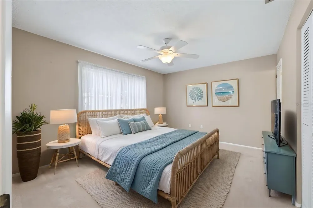 6039 CORAL WAY Bradenton, FL 34207