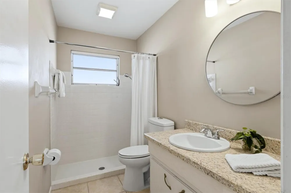 6039 CORAL WAY Bradenton, FL 34207