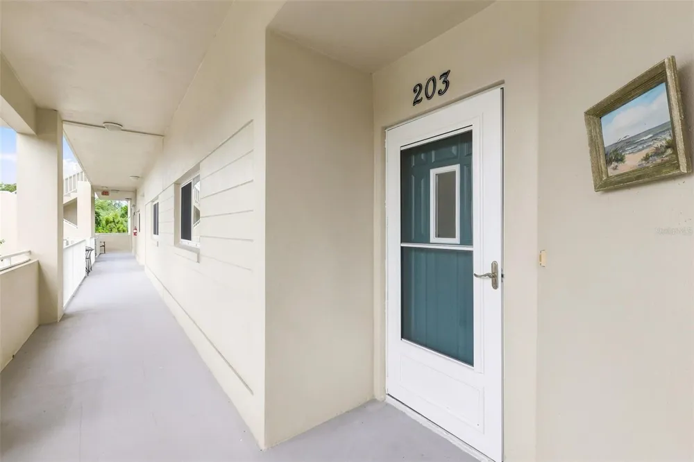 2210 UTOPIAN DRIVE E #203 Clearwater, FL 33763