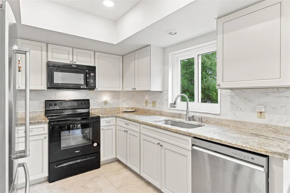 2210 UTOPIAN DRIVE E #203 Clearwater, FL 33763