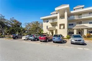 2210 UTOPIAN DRIVE E #203 Clearwater, FL 33763