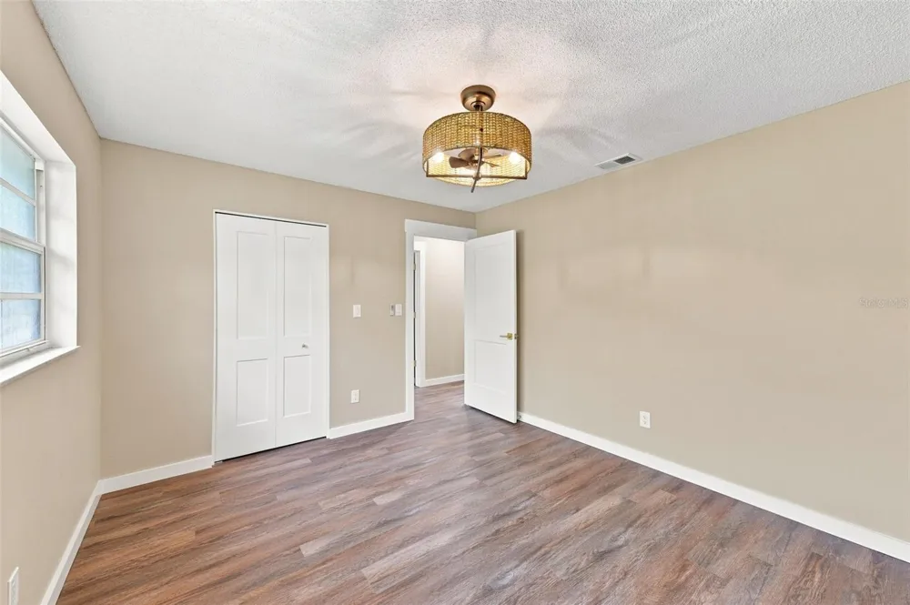 6622 GLENCOE DRIVE Temple Terrace, FL 33617