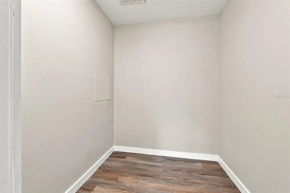 6622 GLENCOE DRIVE Temple Terrace, FL 33617
