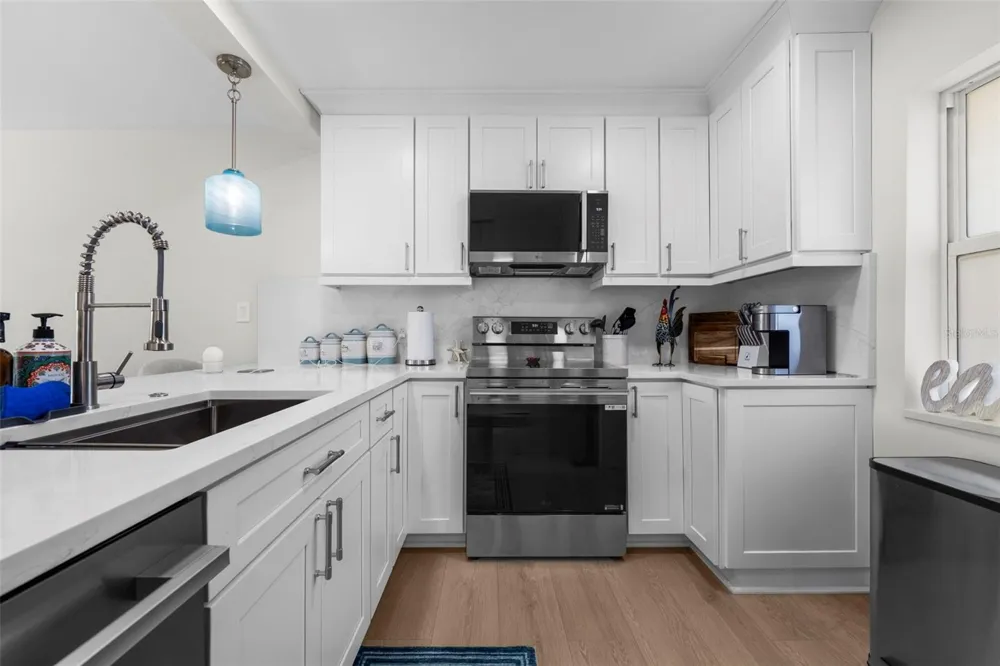4540 GULF OF MEXICO DRIVE #204 Longboat Key, FL 34228