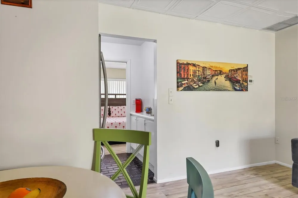 3523 LONGMEADOW #12 Sarasota, FL 34235
