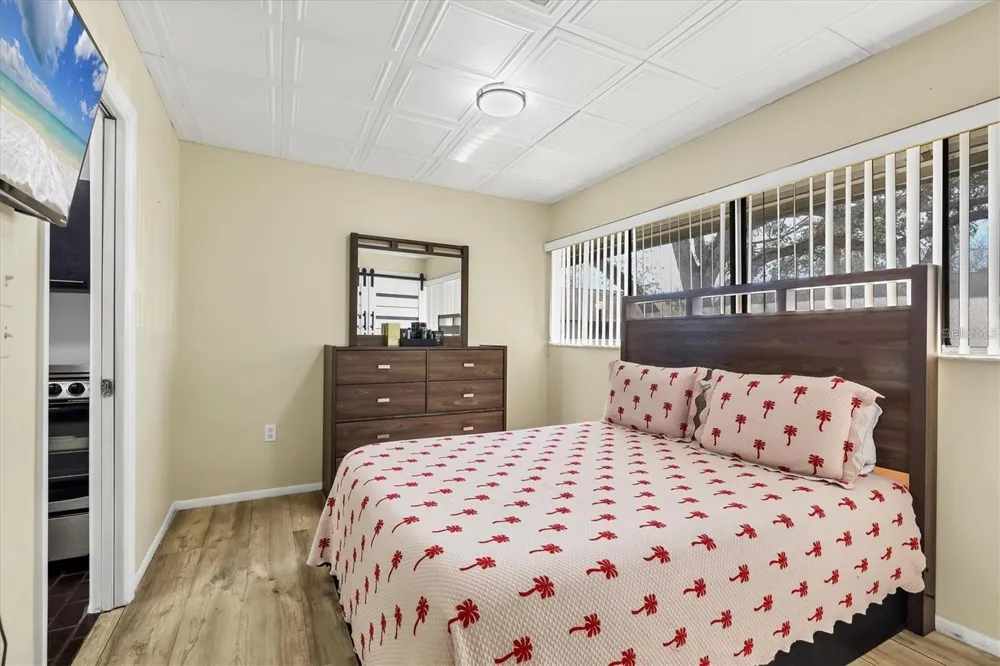 3523 LONGMEADOW #12 Sarasota, FL 34235