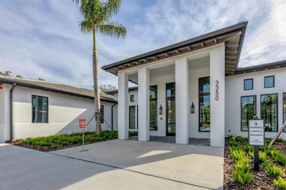 3523 LONGMEADOW #12 Sarasota, FL 34235