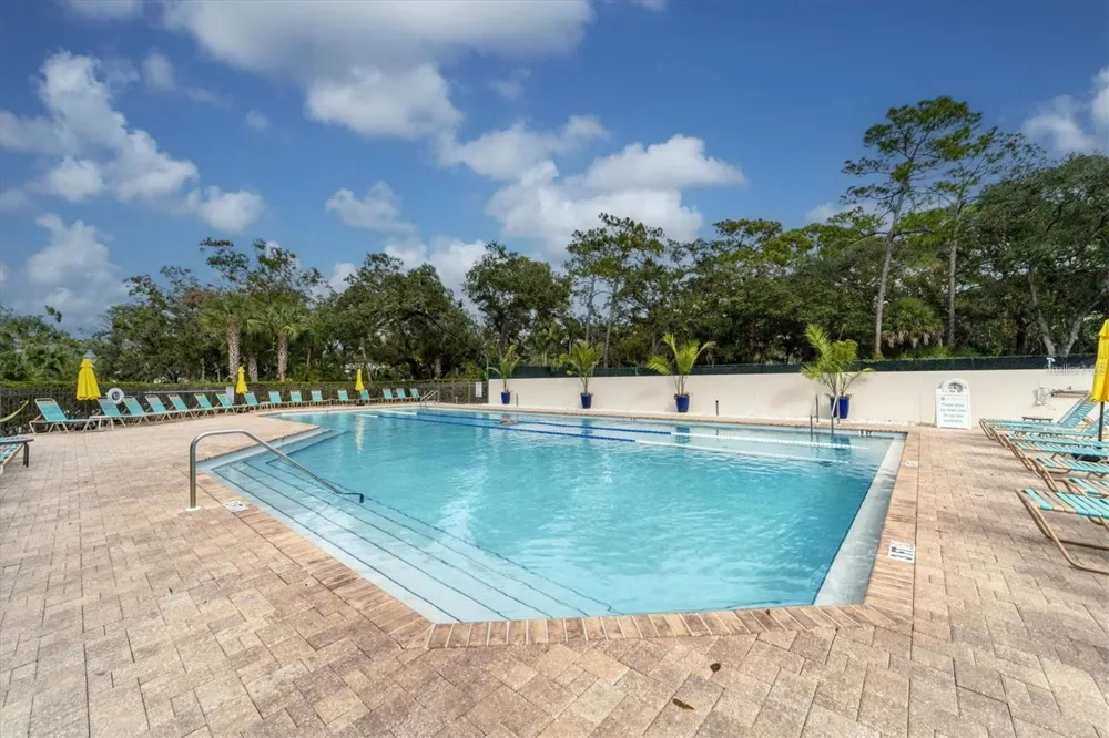 3523 LONGMEADOW #12 Sarasota, FL 34235
