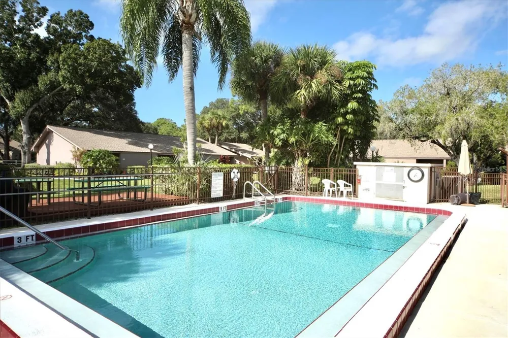 3523 LONGMEADOW #12 Sarasota, FL 34235