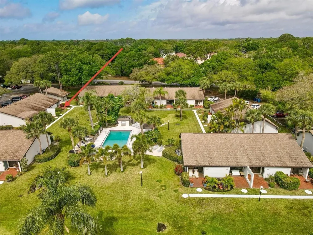 3523 LONGMEADOW #12 Sarasota, FL 34235